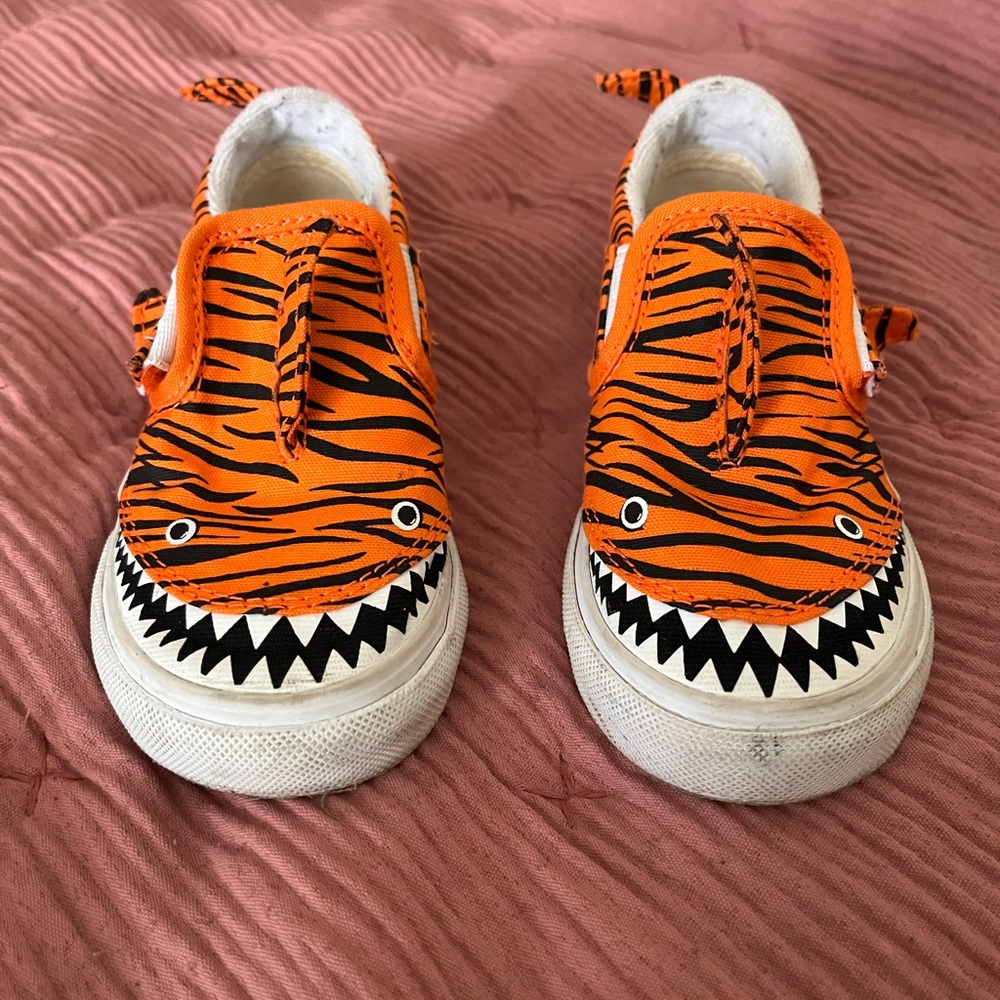 Toddler Tiger shark Vans